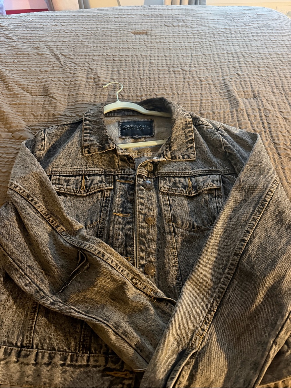 Forever 21 Womens Gray Black Washed Denim Jacket